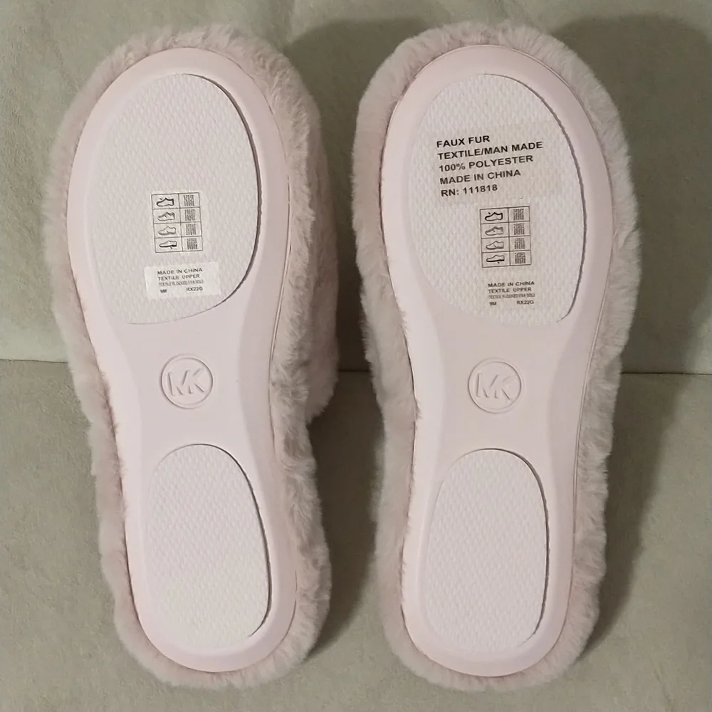 Michael Kors 9M Pink Faux Fur Slippers - Picture 4 of 5